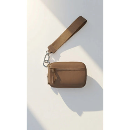 vevolora RFID compact wristlet wallet in Caramel