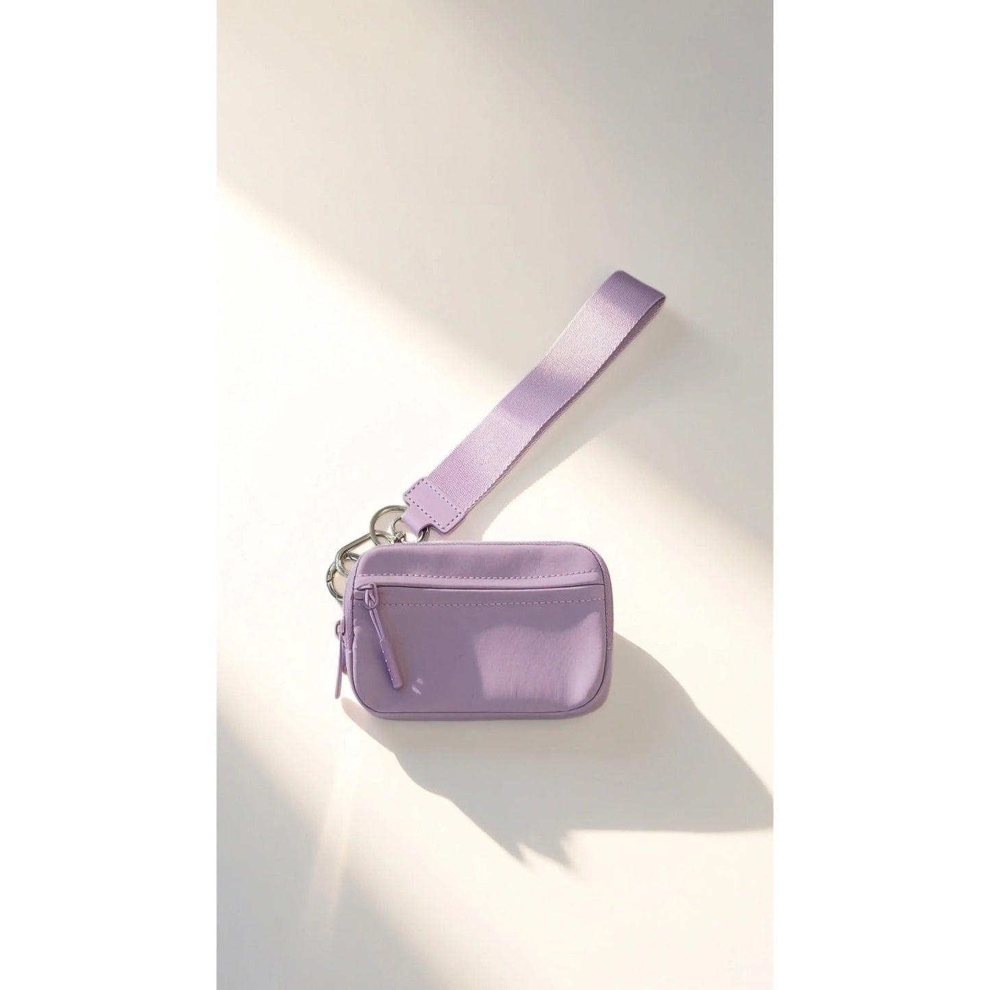 vevolora RFID compact wristlet wallet in Lavender