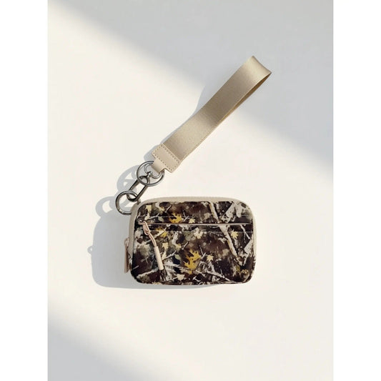 vevolora RFID compact wristlet wallet in New Woodsy